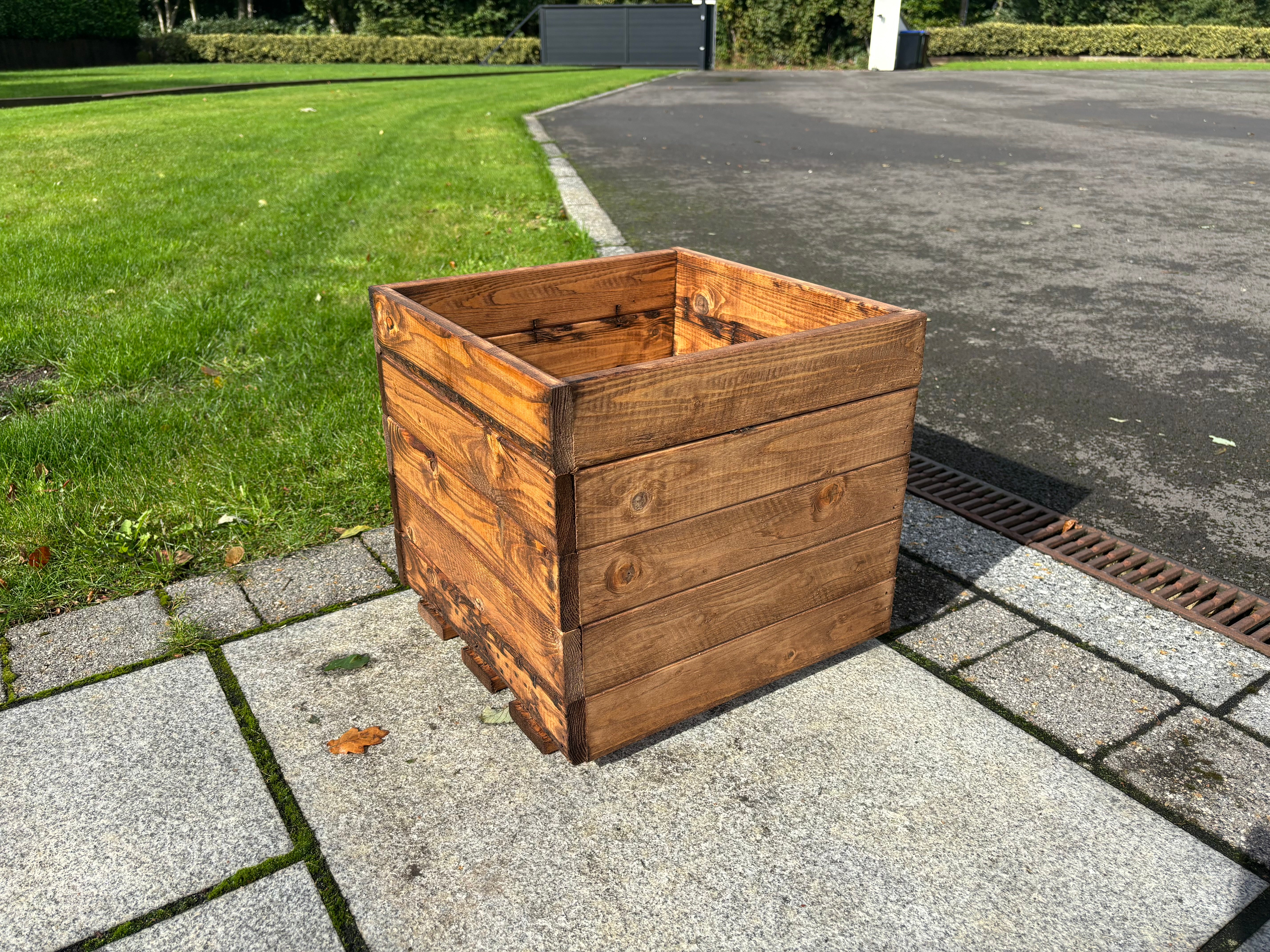 HB108 - Large Berwick Planter - Image 4