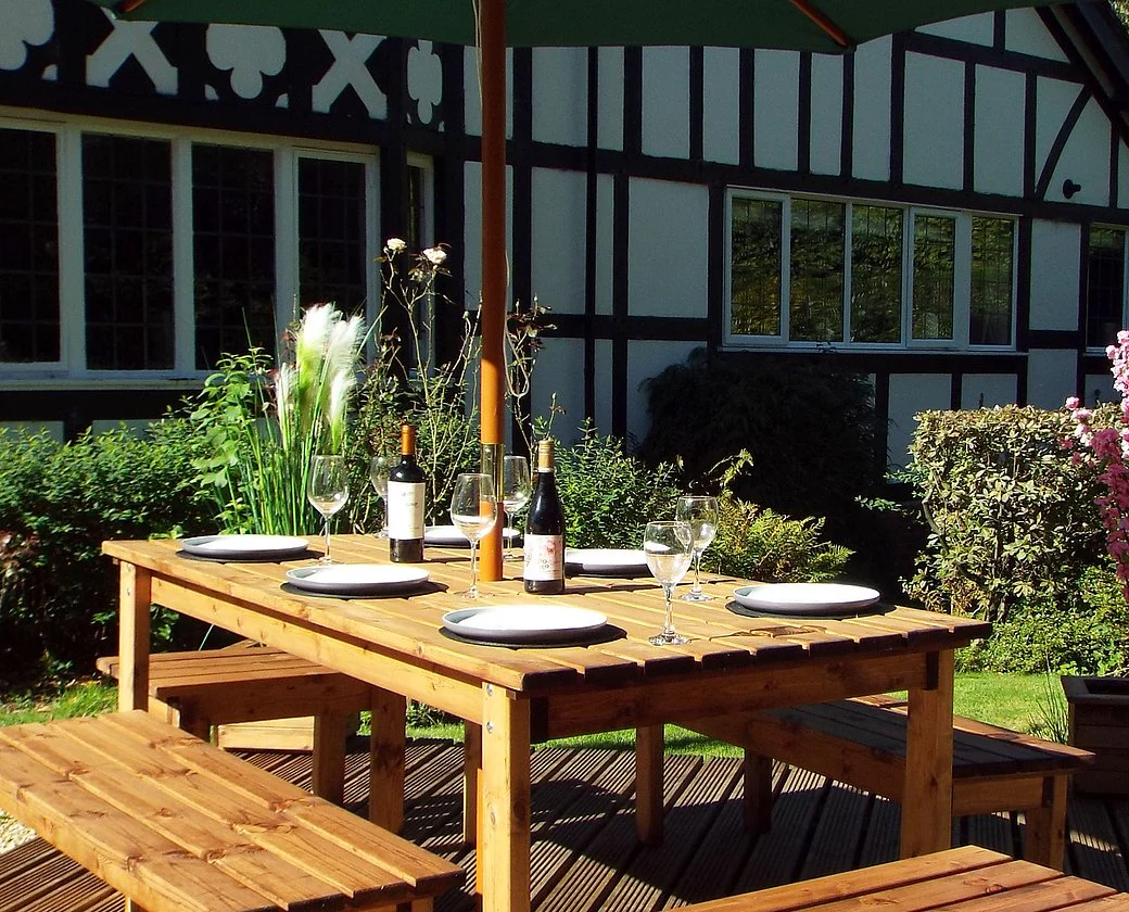 HB111 - Eight Seater Table Set - Image 3