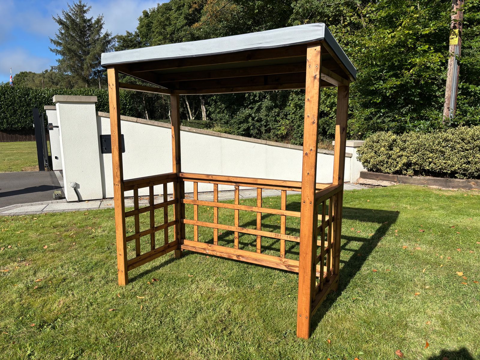 HB137 - Dorchester BBQ Shelter (Green , Grey or Burgundy) - Image 6