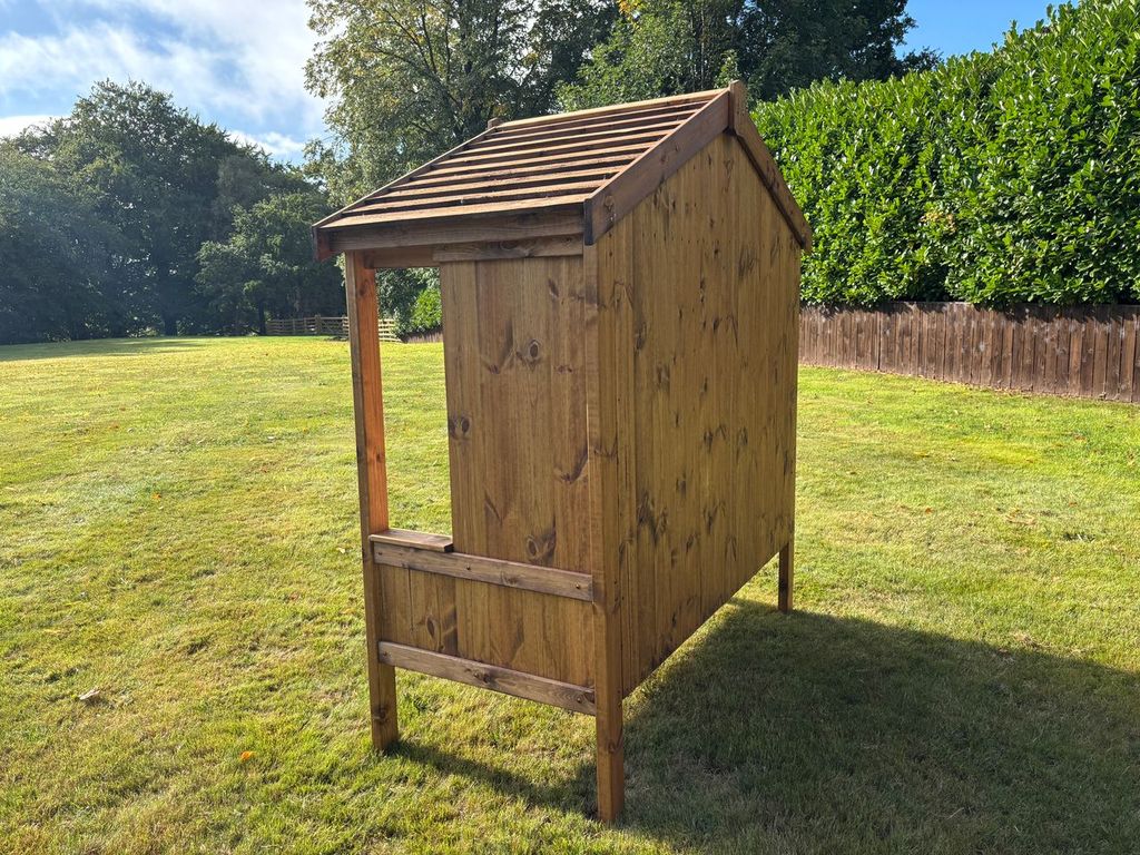 HB322 - Imperial Three Seater Arbour - Image 10